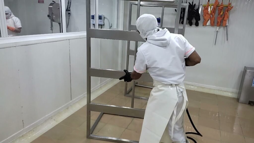 Buenas prácticas de limpieza aplicadas en fábricas