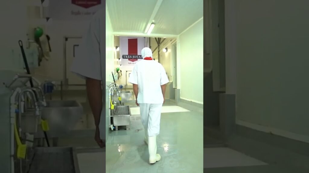 Comparativa de equipos de limpieza para plantas de producción